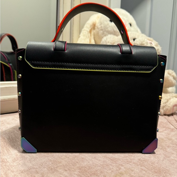 Michael Kors purse - Picture 4 of 9